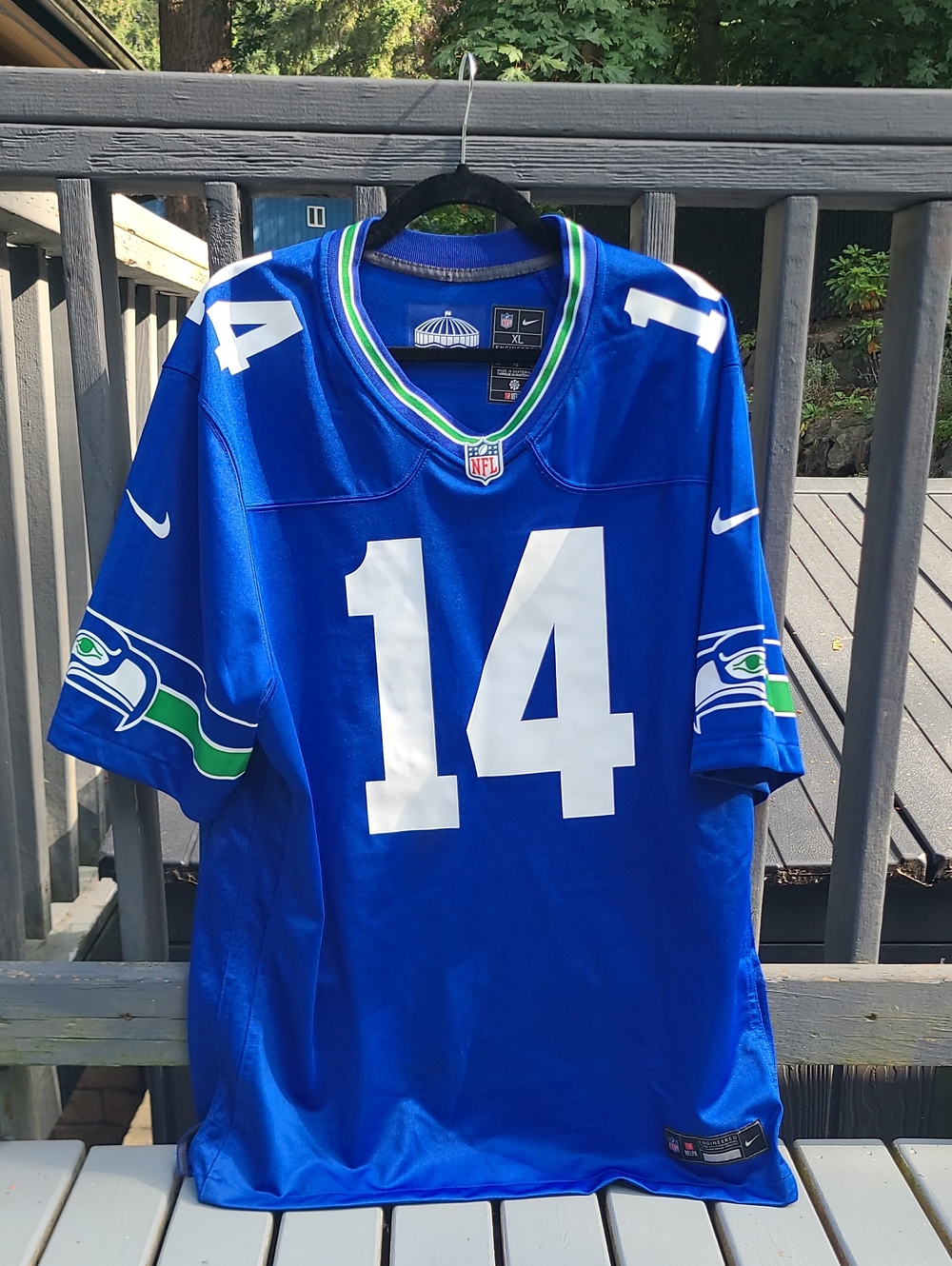 Nike Men's Blue #14 Metcalf Seattle Seahawks Jersey